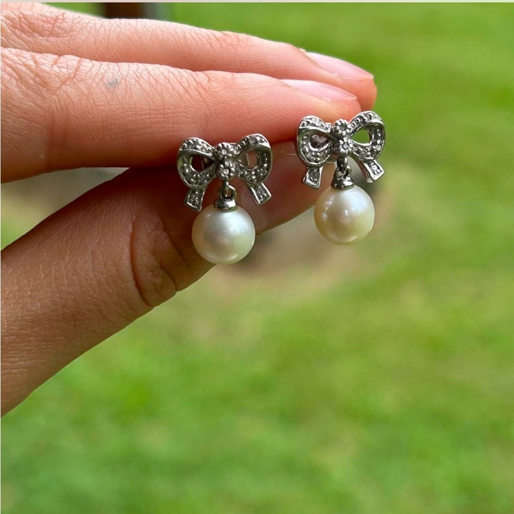 🎀 DIAMOND AND PEARL EARRINGS!🎀